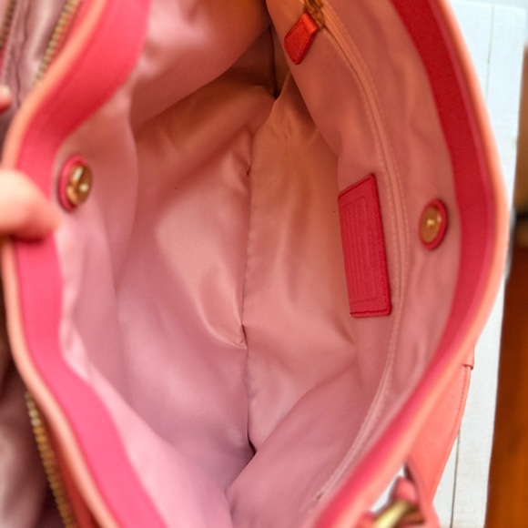 COACH | Cricket Leather Satchel, White with Coral Trim (2009) #13602 - Picture 7 of 17